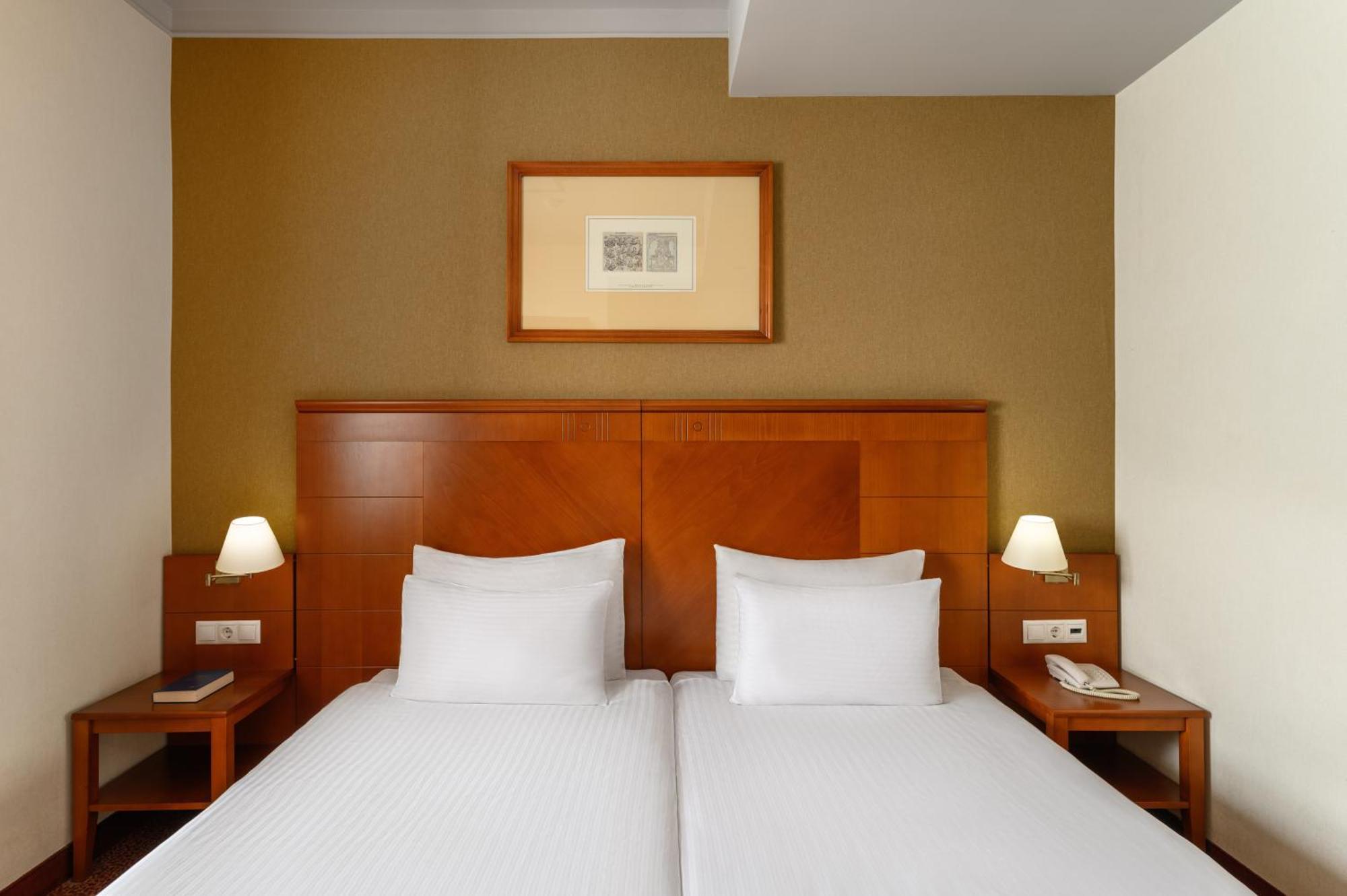 Mercure Szekesfehervar Magyar Kiraly Ngoại thất bức ảnh
