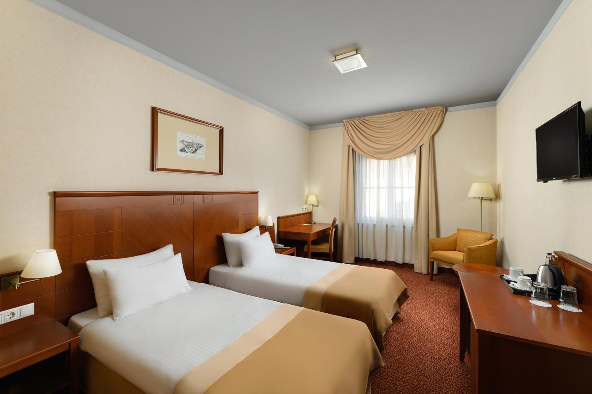 Mercure Szekesfehervar Magyar Kiraly Ngoại thất bức ảnh