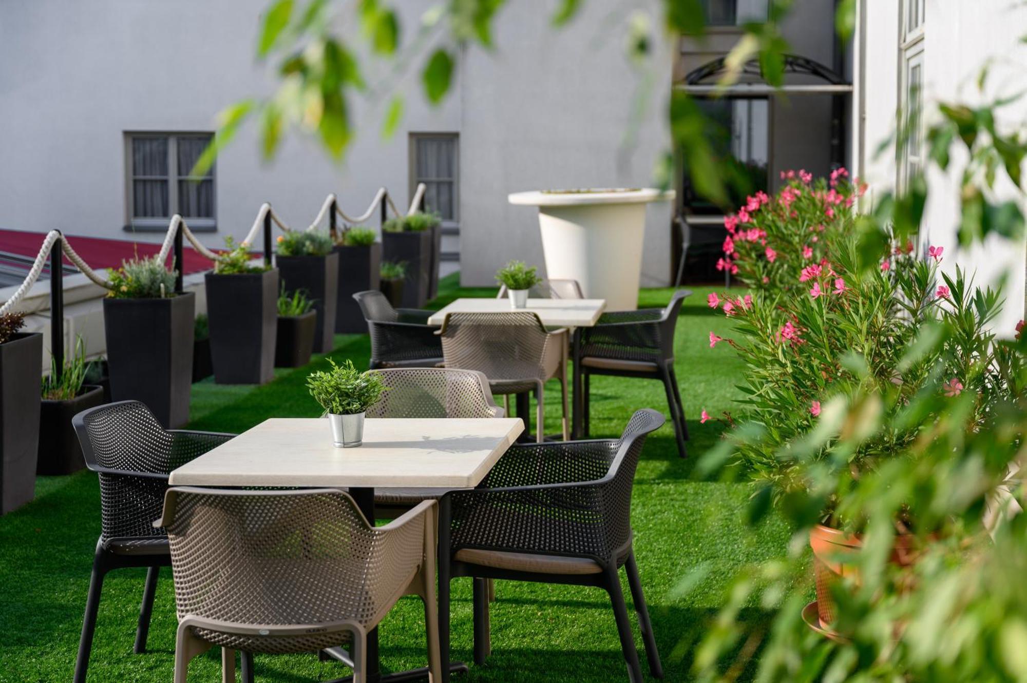 Mercure Szekesfehervar Magyar Kiraly Ngoại thất bức ảnh