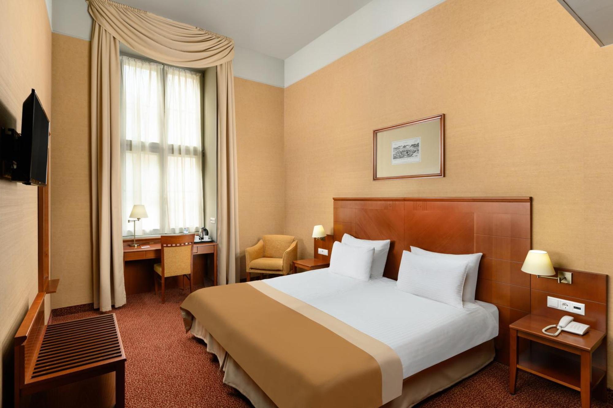 Mercure Szekesfehervar Magyar Kiraly Ngoại thất bức ảnh
