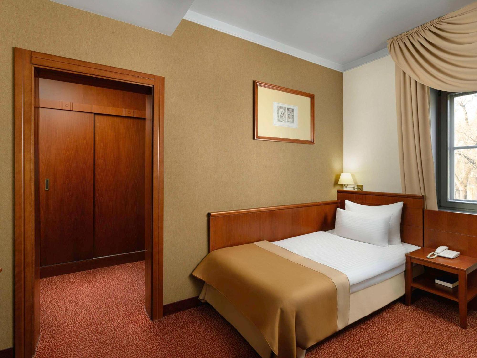 Mercure Szekesfehervar Magyar Kiraly Ngoại thất bức ảnh