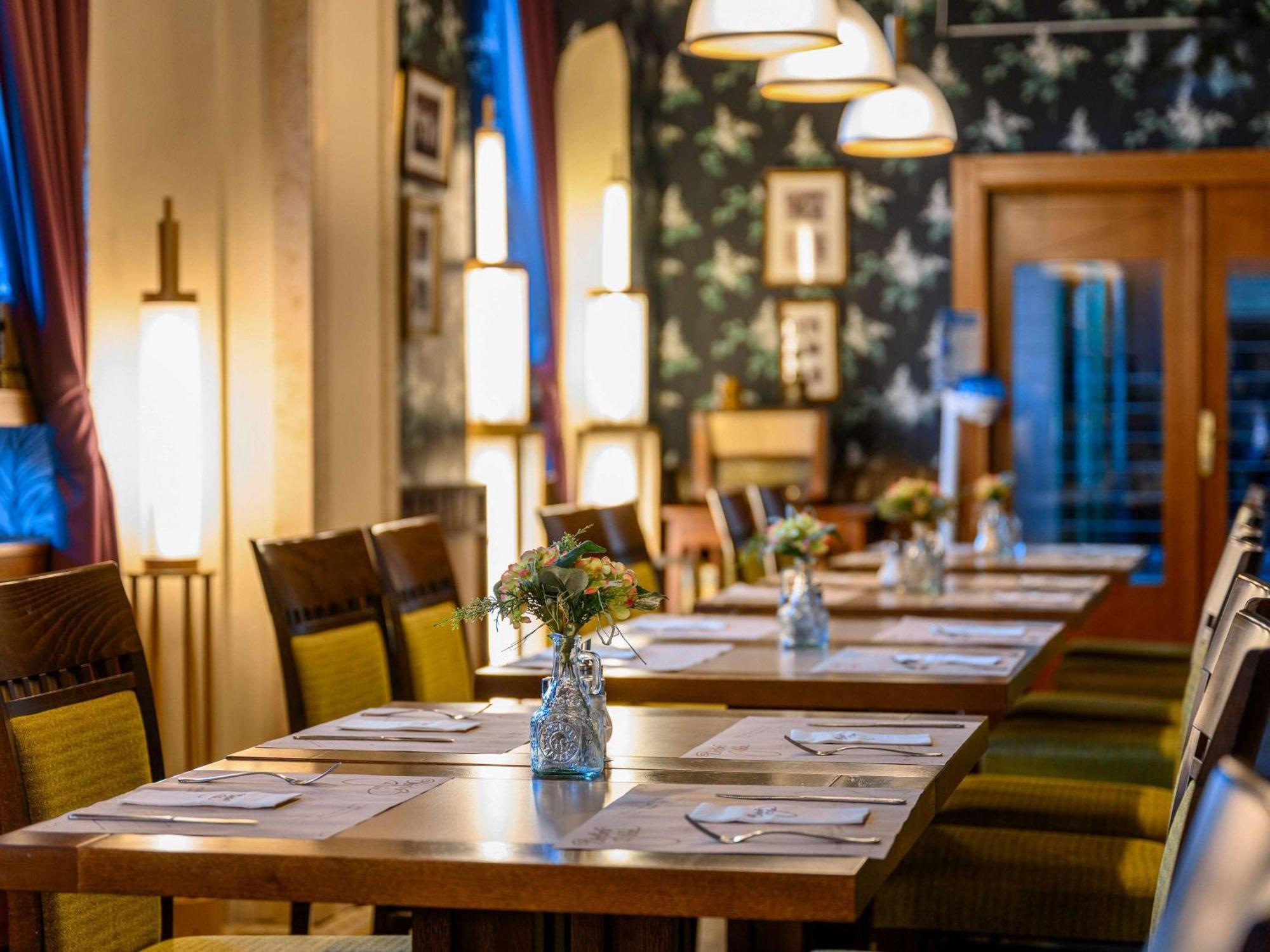 Mercure Szekesfehervar Magyar Kiraly Ngoại thất bức ảnh